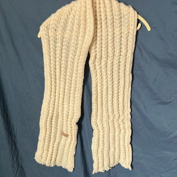 Unbranded: Cream Hand made knit scarf - Picture 1 of 16
